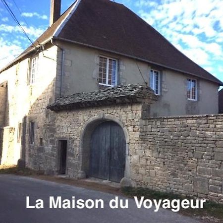 La Maison Du Voyageur 1546 Passavant Eksteriør billede