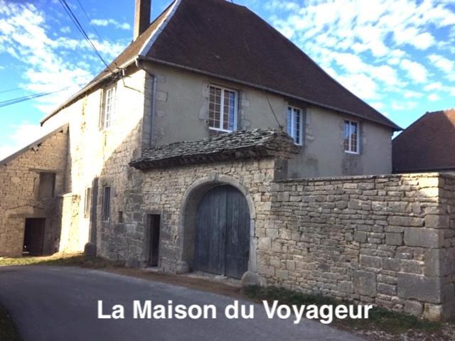 La Maison Du Voyageur 1546 Passavant Eksteriør billede